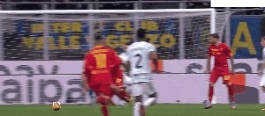 开云体育app在线-【意甲】姆希塔良、劳塔罗建功 国际米兰2比0莱切